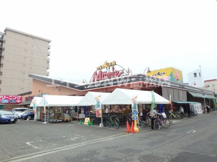 コリドール松福の周辺