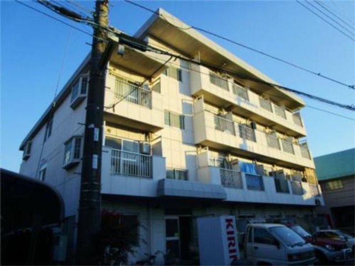 ロイヤル橋本(西橋本4)の外観