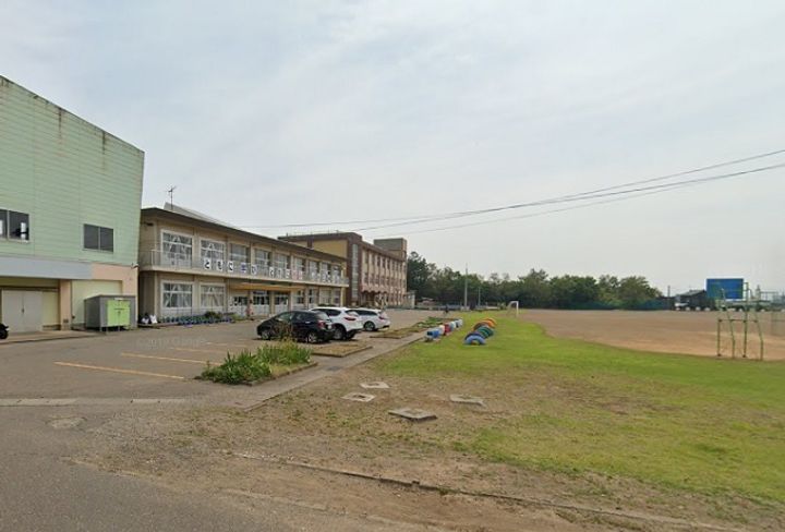 メゾンアトランティスの周辺