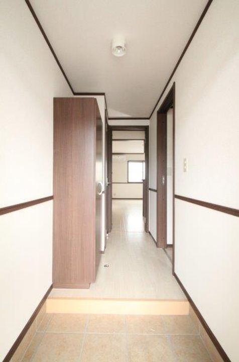 グリーンガーデンIIAの玄関