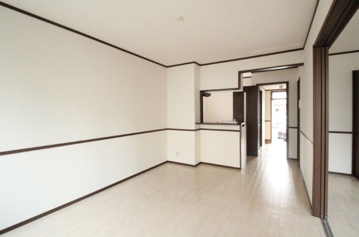 グリーンガーデンIIAの居間