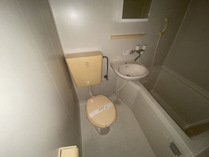 山市ビルの内装