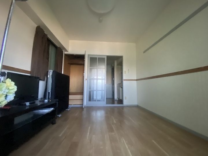 山市ビルの内装