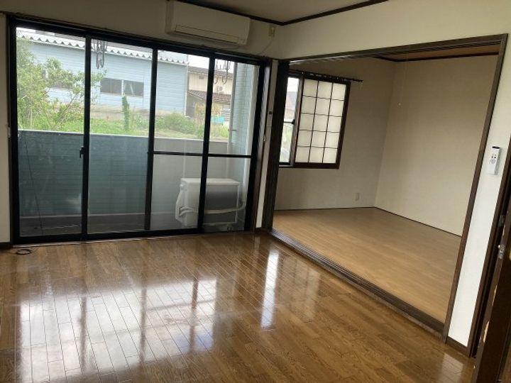 コーポマルマサIIの居間