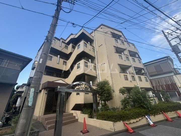 ソシアーレ・ミラン武蔵浦和の外観