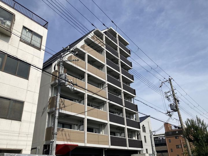 コスモリード神戸三宮の外観