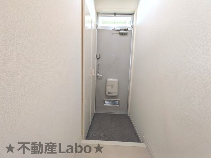 徳島県板野郡北島町鯛浜字大西(アパート)の賃貸物件の玄関