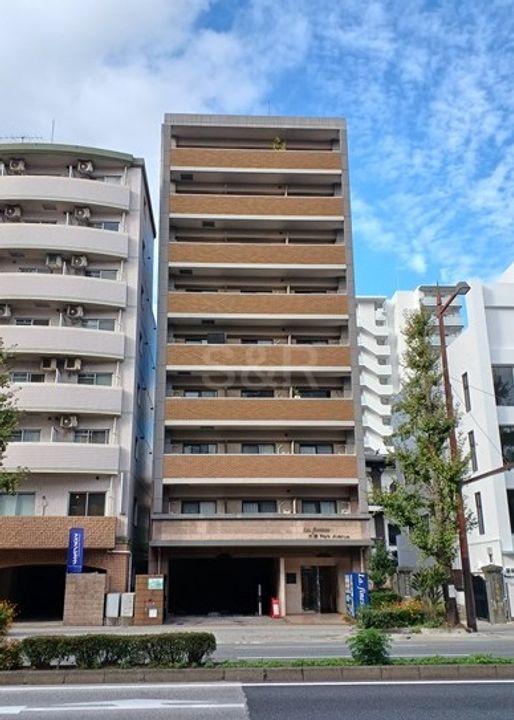 福岡県福岡市中央区大手門2(マンション)の賃貸物件の外観
