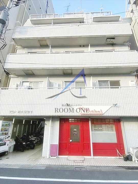 TOP尾久駅前第1の外観