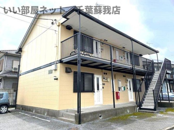 スプリング・クレイン IIの外観