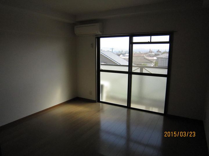 フォルム水前寺南の居間