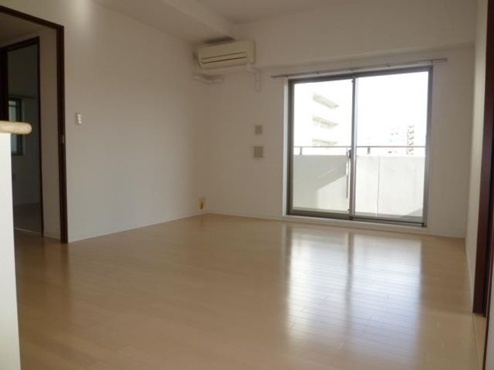 東京都北区東十条2(マンション)の賃貸物件の居間