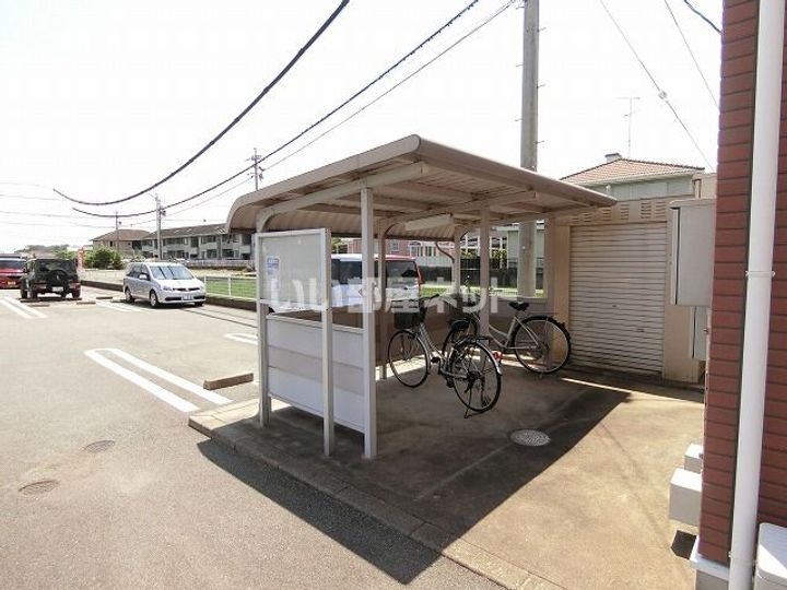 メゾン アルトウムの地図