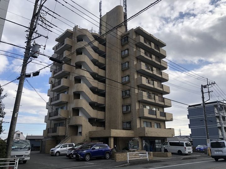 INOVE厚木(イノベアツギ)の外観