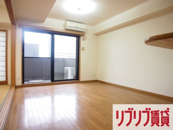 千葉県千葉市中央区中央2(マンション)の賃貸物件の居間