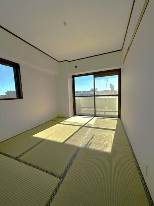 ウイステリアジョイン天王町の内装