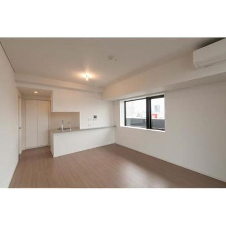 テラス渋谷美竹の居間