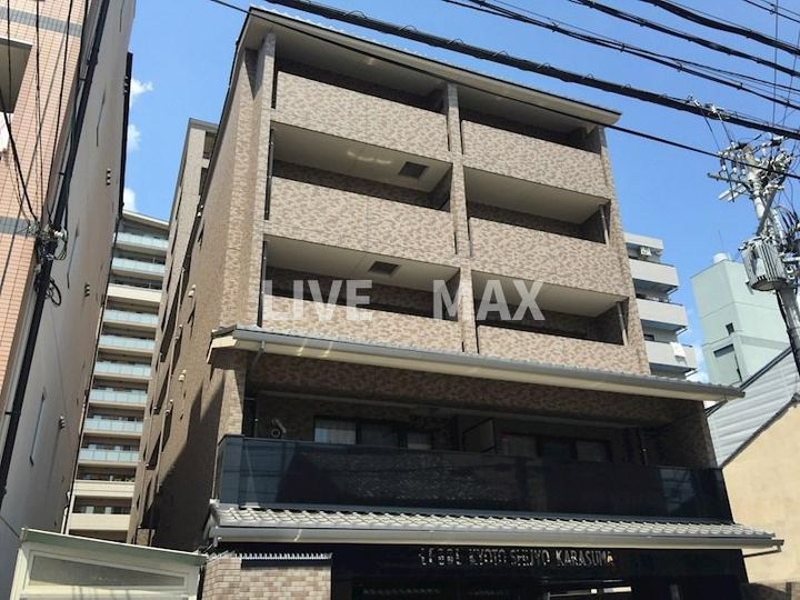 リーガル京都四条烏丸の外観