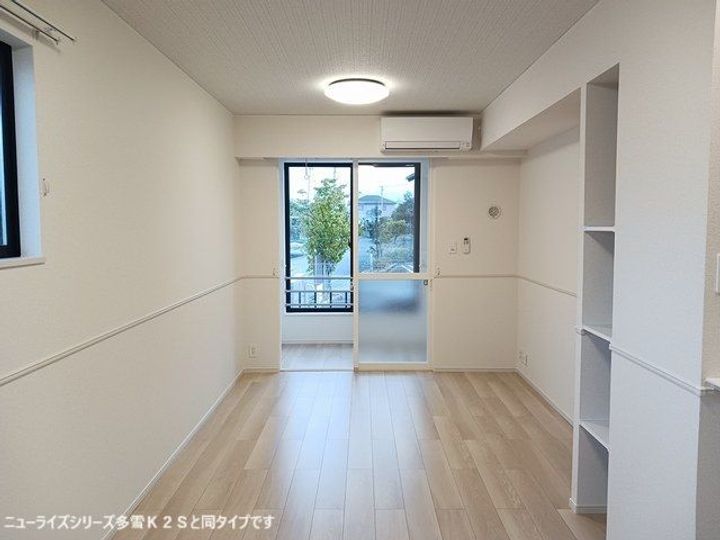 新潟県上越市南本町2(アパート)の賃貸物件の居間