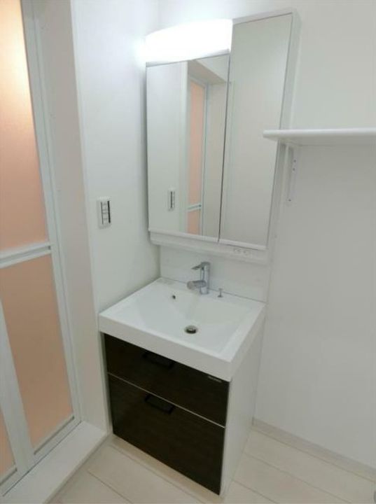 神奈川県横浜市鶴見区岸谷3(アパート)の賃貸物件の内装