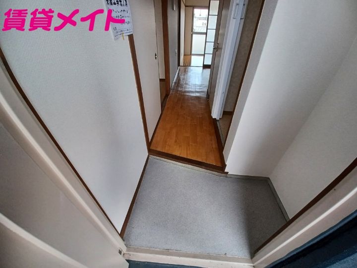 エビスコーポの玄関