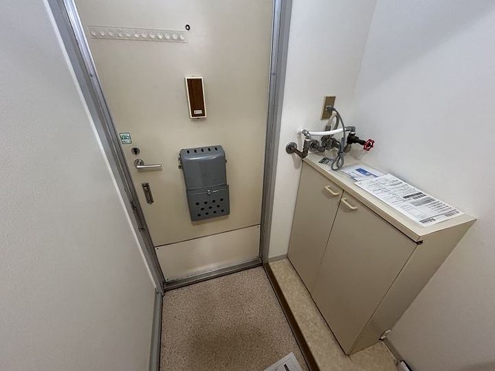 プレジールゆみの玄関