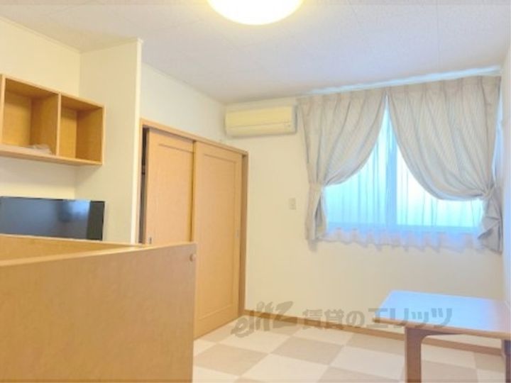 レオパレスエスポワールの居間