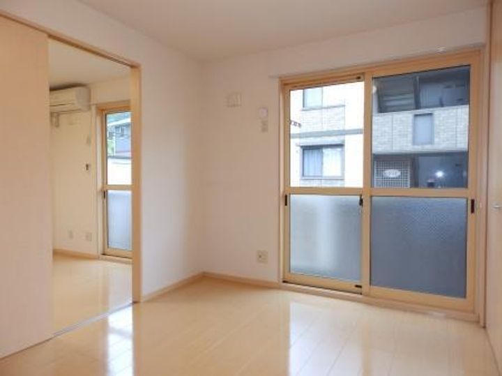 アルストロメリアの内装