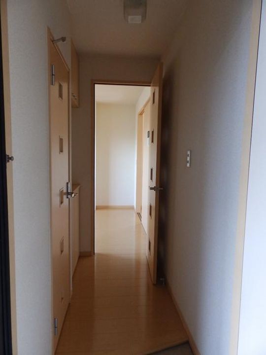 アルストロメリアの内装