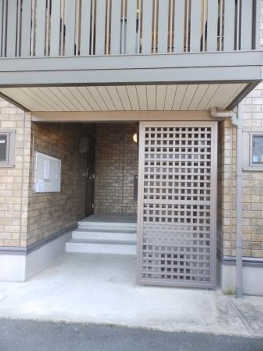 アルストロメリアの玄関