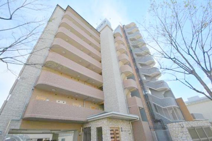 ロータリーマンション長田東の外観