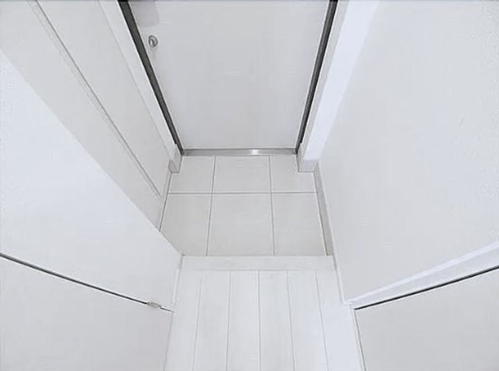 東京都杉並区下高井戸5(マンション)の賃貸物件の玄関