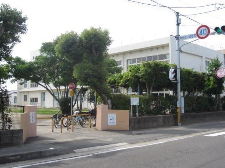 リヴィエール大王の周辺