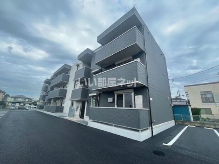 栃木県小山市花垣町1(アパート)の賃貸物件の外観