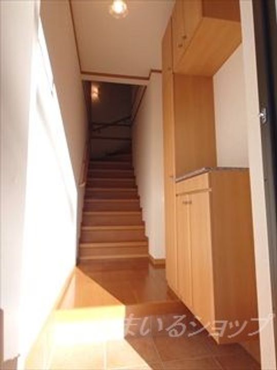 広島県広島市安佐北区亀山7(アパート)の賃貸物件の玄関