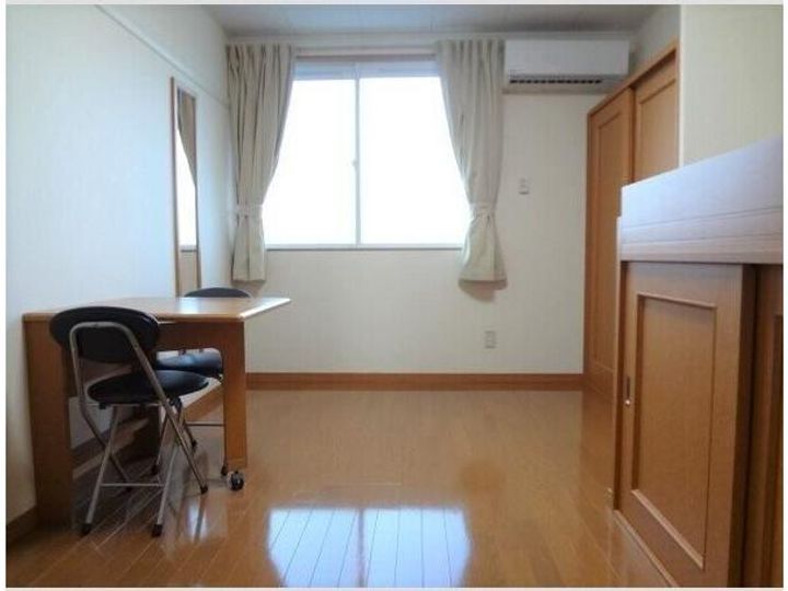 岐阜県土岐市泉町大富(アパート)の賃貸物件の居間