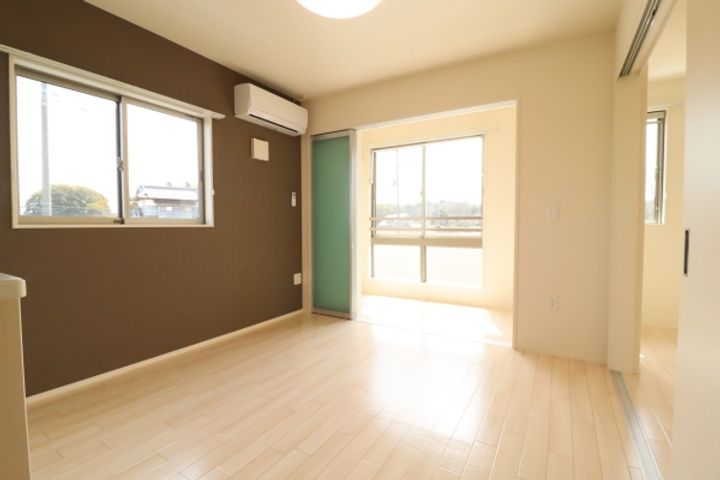 茨城県水戸市六反田町(アパート)の賃貸物件の居間