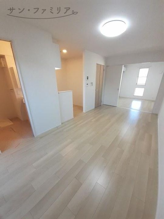 リブリオポラ Dの居間