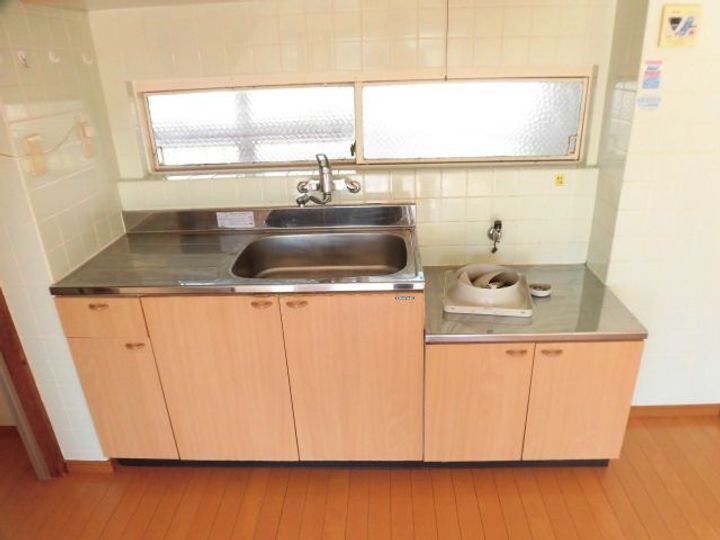 三重県四日市市曙2(一戸建)の賃貸物件のキッチン