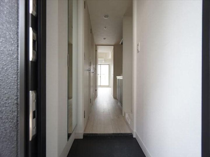 プレサンスNAGOYA覚王山の玄関