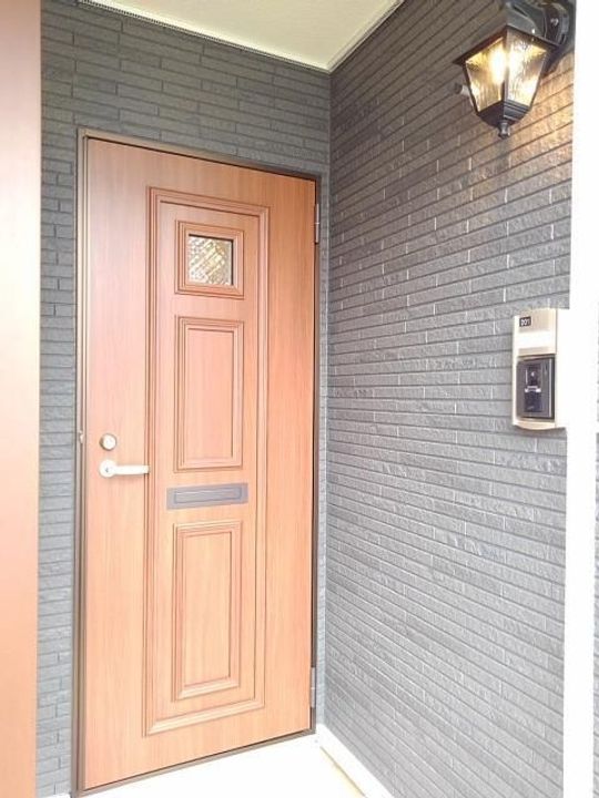 福島県福島市松川町字東長壇(アパート)の賃貸物件の玄関