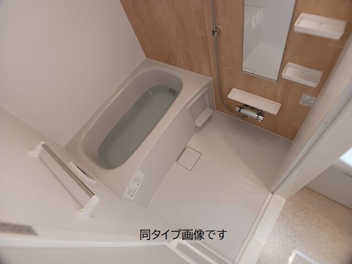 シャト―・バロンVIIの風呂