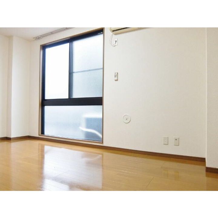 埼玉県さいたま市見沼区東大宮5(マンション)の賃貸物件の居間