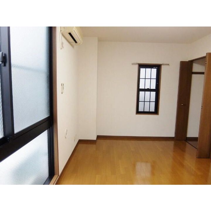 埼玉県さいたま市見沼区東大宮5(マンション)の賃貸物件の居間