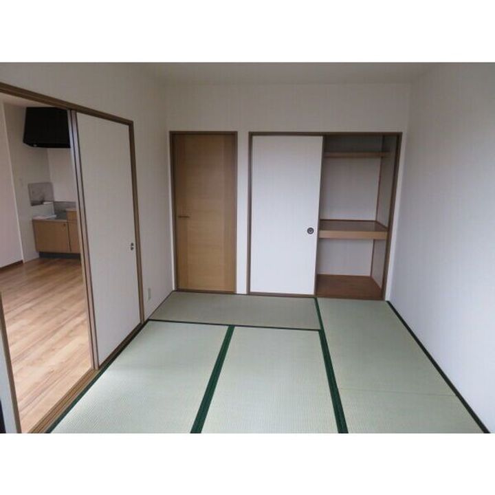マノウール SAKAEの内装