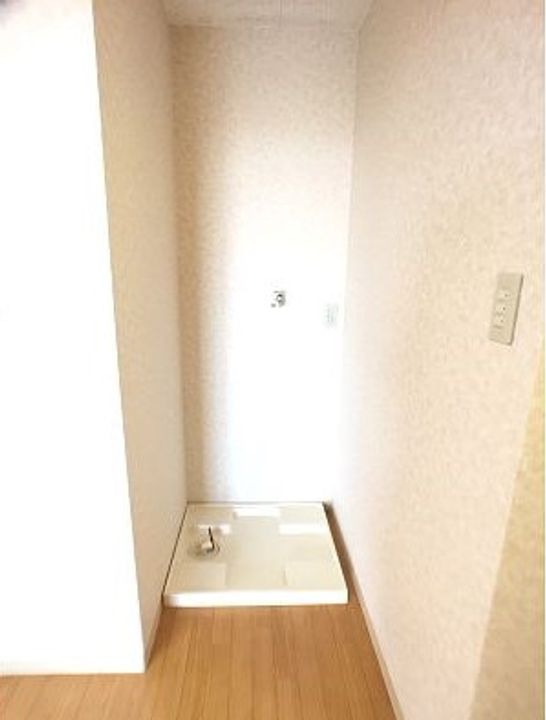 グランドハイツ川平A棟の内装
