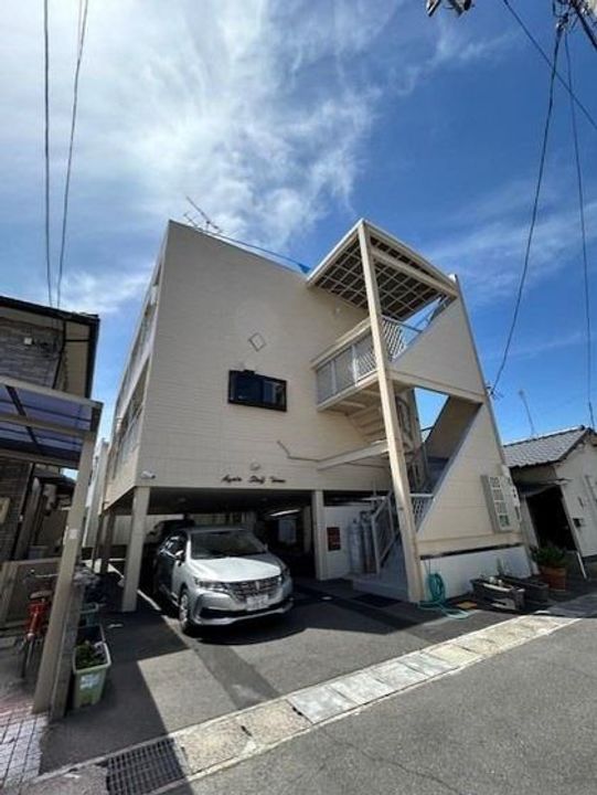アヤタハウスの外観