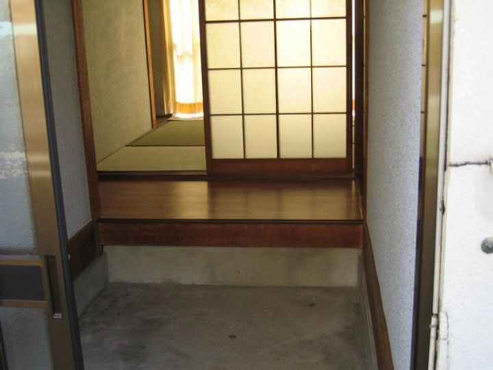 岡山県岡山市南区藤田(一戸建)の賃貸物件の玄関