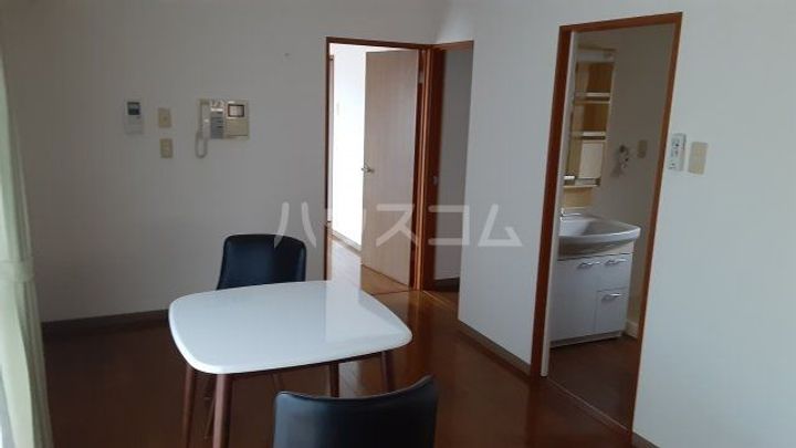 ビュー雷神の居間