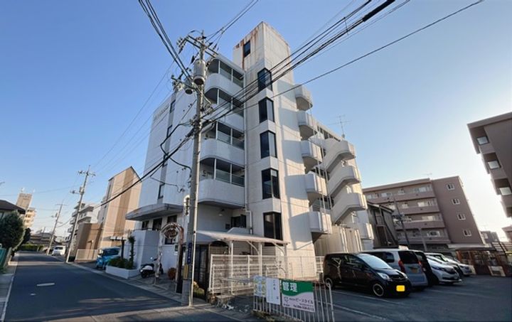 ベンハウス大元の外観
